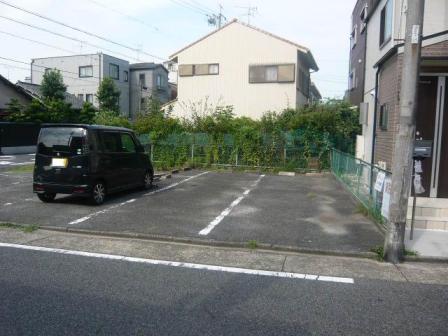 柳原4丁目駐車場（縦列）