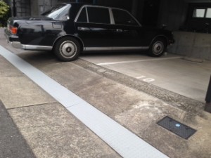 マンション五条橋駐車場（屋根）