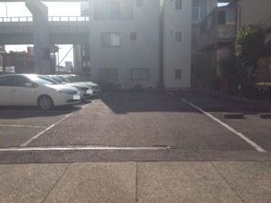 小本1丁目駐車場