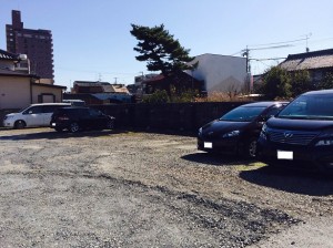 枇杷島３丁目平和建物駐車場
