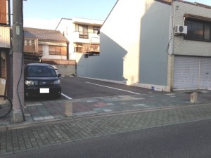 惣作町1丁目8駐車場