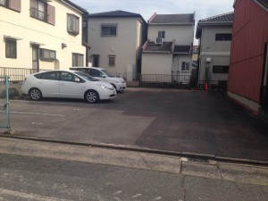 草薙町３丁目６８駐車場