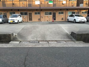 極楽３丁目大幸荘駐車場