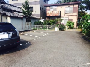 大瀬子町津村駐車場