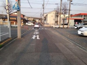 豊田３丁目１８１３駐車場