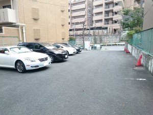 八事弥生ヶ丘パーキング