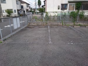 滝春町1-75駐車場 滝春町1-75駐車場