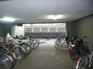 賑町バイクガレージ 賑町バイクガレージ