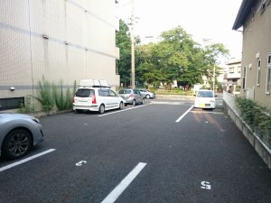 八剣２丁目臼井駐車場