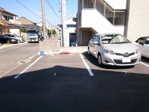 八神町3丁目加藤駐車場