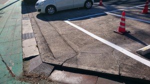 元郷２丁目駐車場