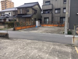 二女子町1丁目小出駐車場 二女子町1丁目小出駐車場