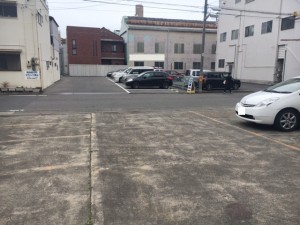 山王４丁目服部駐車場(西)