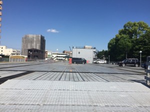 新開町山岸製作所駐車場