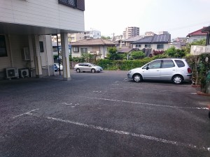 月見ケ岡駐車場