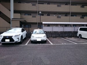 グランドヒルズ神の倉駐車場