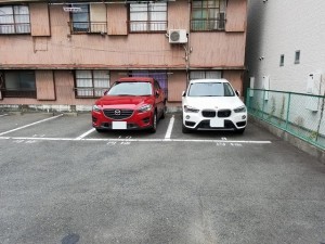 八千代荘駐車場