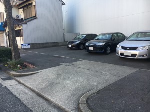 泉3丁目410駐車場
