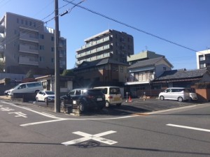 FK菊園町3丁目駐車場