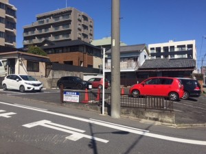FK菊園町3丁目駐車場