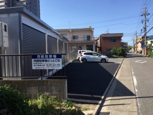 供米田3丁目ガレージ 供米田3丁目ガレージ