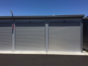 谷田町ガレージ・月極駐車場