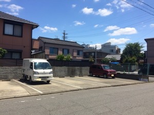 横堀町３丁目奥田駐車場