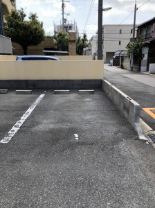 天塚町1丁目白木駐車場