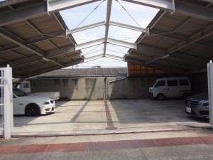 綾之町ガレージ（大・小・屋根付き区画）