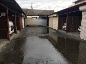 切戸町２丁目屋根付き南谷駐車場