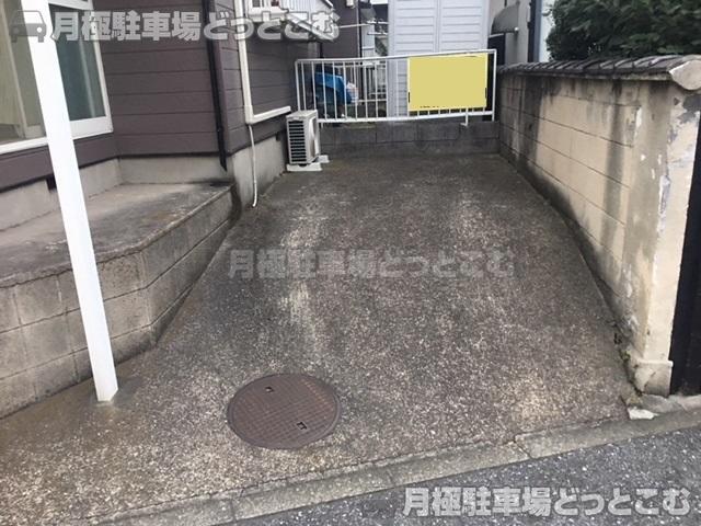 横浜市鶴見区下末吉6丁目7-15の月極駐車場2