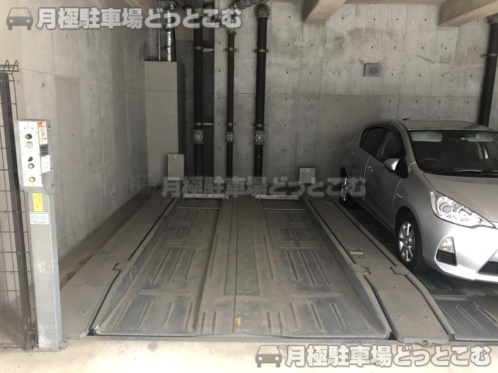 川崎市高津区溝口2-13-23の月極駐車場2