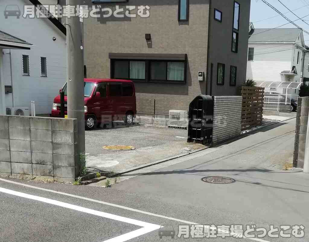 藤沢市辻堂3-1-55の月極駐車場3