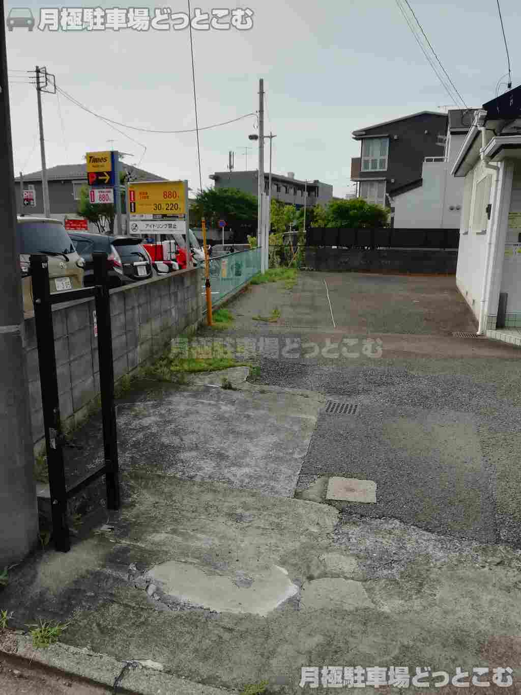 藤沢市辻堂3-1-55の月極駐車場3