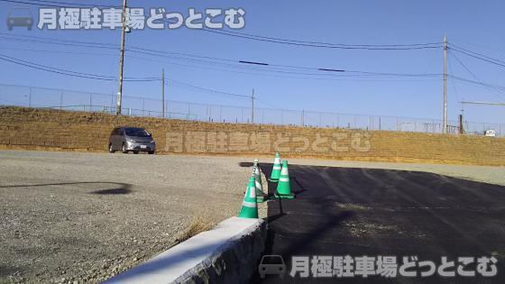 横浜市泉区和泉町7398-1の月極駐車場3