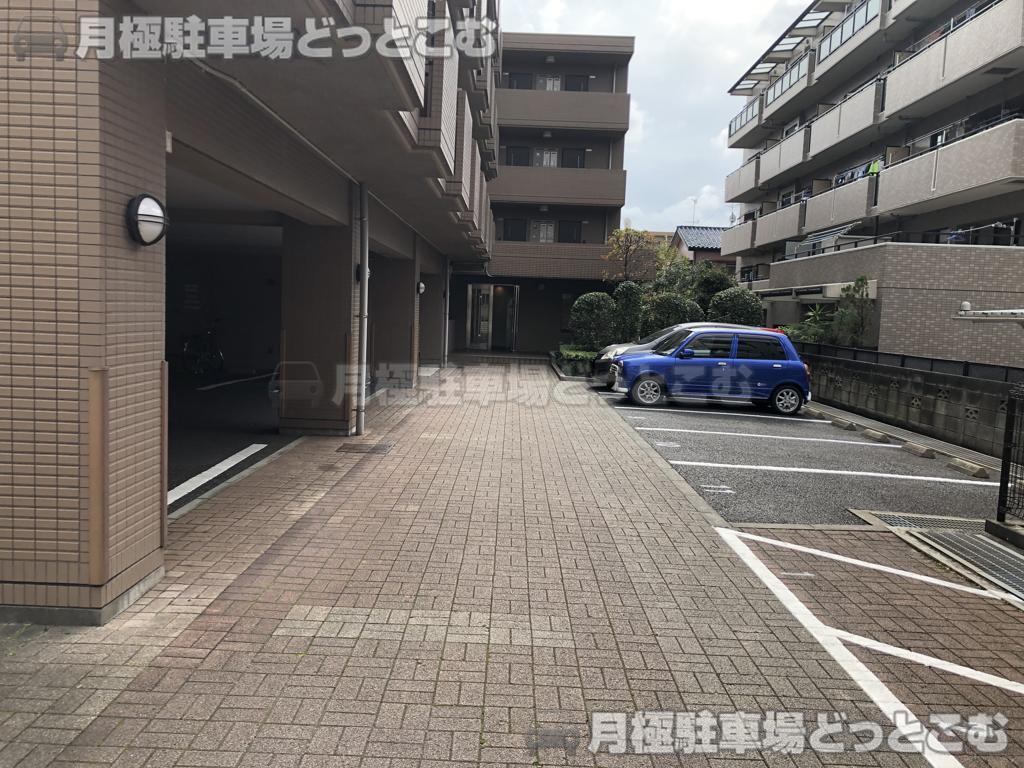 川崎市中原区下小田中6-5-25の月極駐車場2