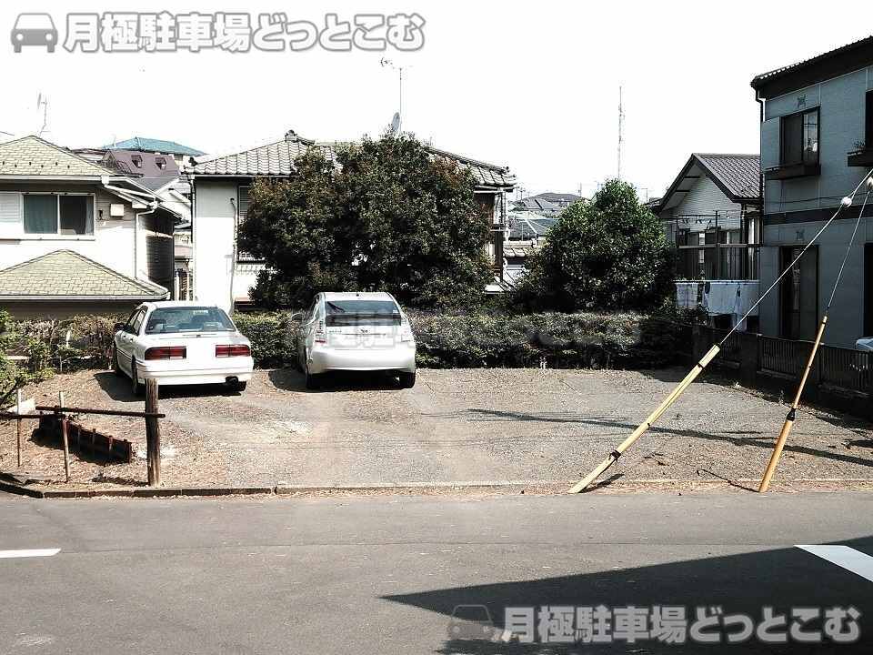 横浜市港北区日吉本町5-42-の月極駐車場1