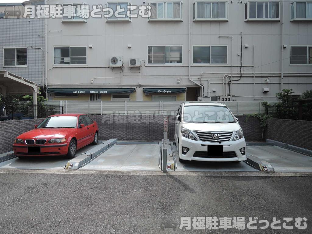 川崎市中原区今井南町27-15の月極駐車場3