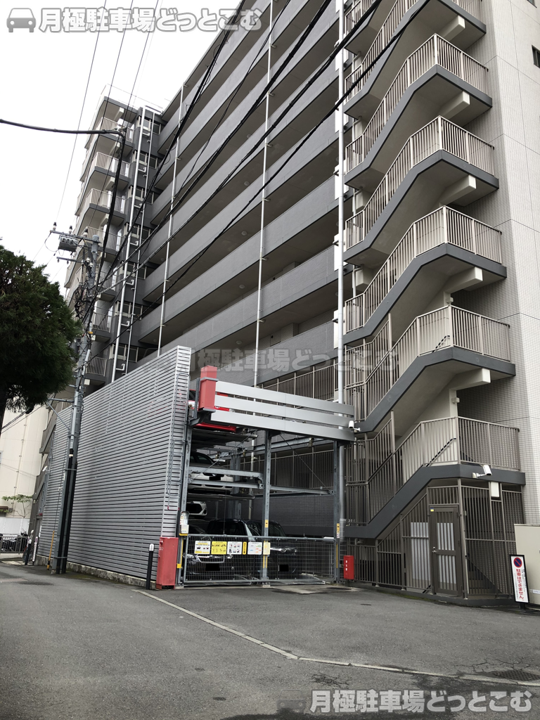 小田原市栄町1-9-11の月極駐車場3