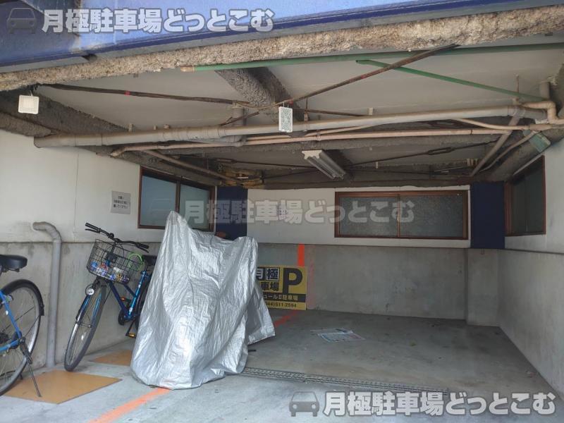 川崎市川崎区小田1-2-2の月極駐車場3