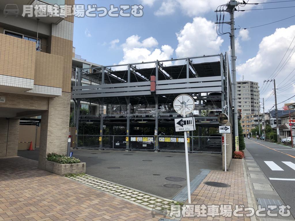 川崎市中原区上新城1-13-1の月極駐車場1