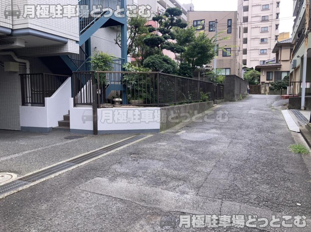 相模原市緑区橋本3-20-17の月極駐車場8