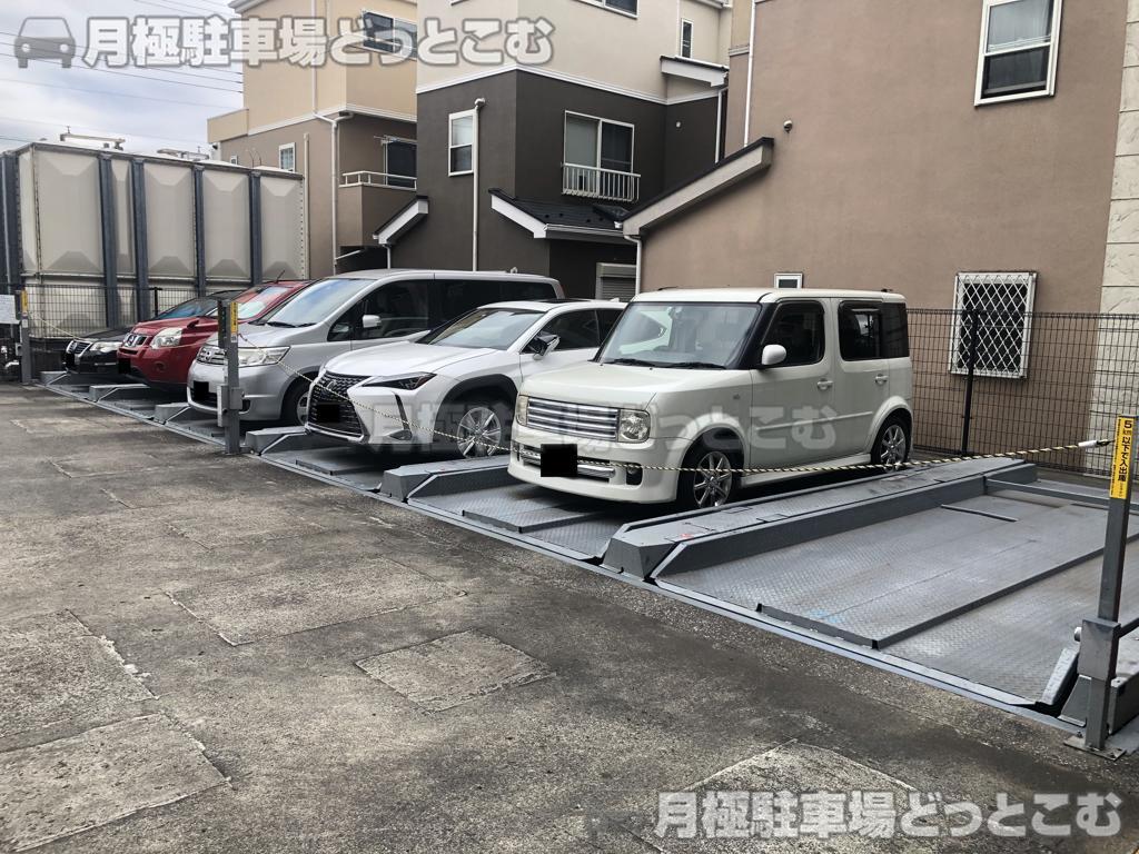 川崎市高津区末長3-27-3の月極駐車場2