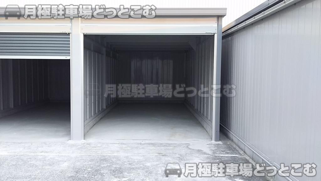 横浜市鶴見区市場東中町12-1の月極駐車場3