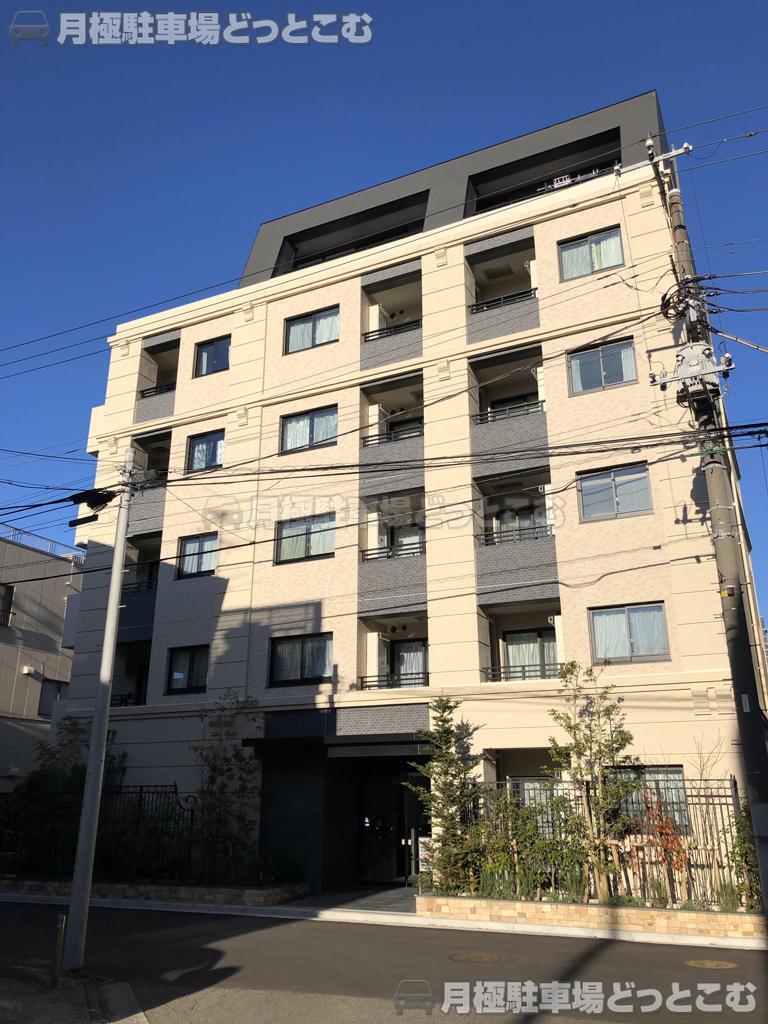 横浜市神奈川区神奈川本町7-5の月極駐車場3