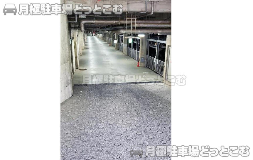 鎌倉市由比ガ浜2－13の月極駐車場2