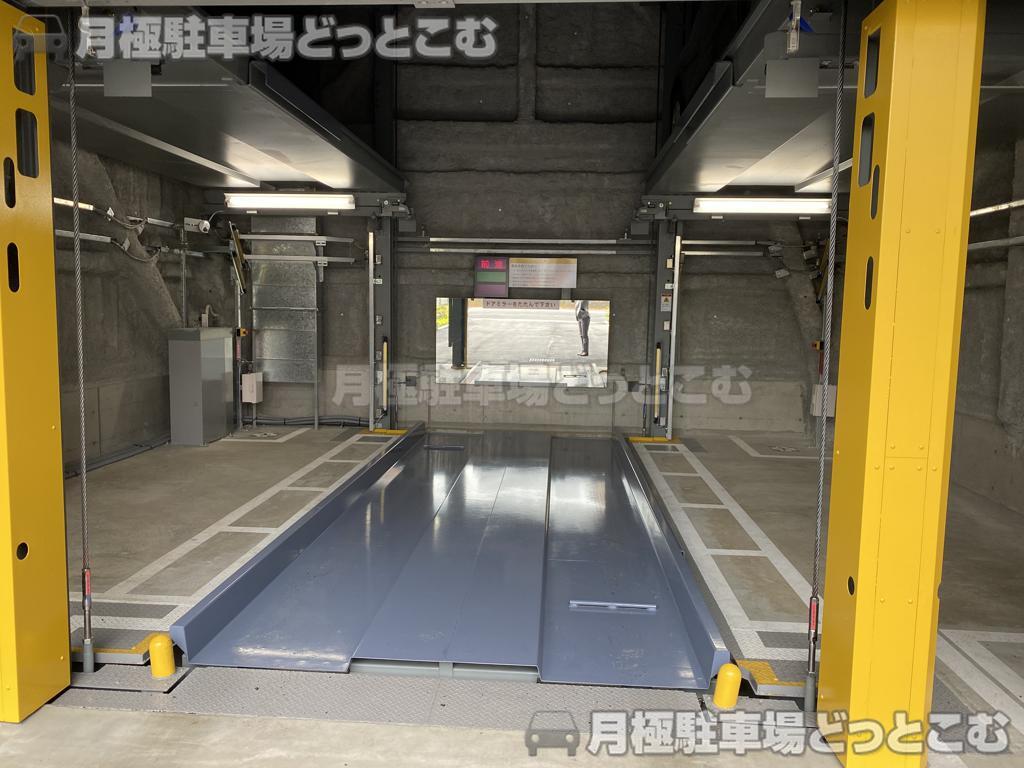 横浜市南区日枝町2-47-2の月極駐車場2