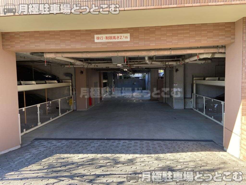 川崎市中原区上平間1266-2の月極駐車場2