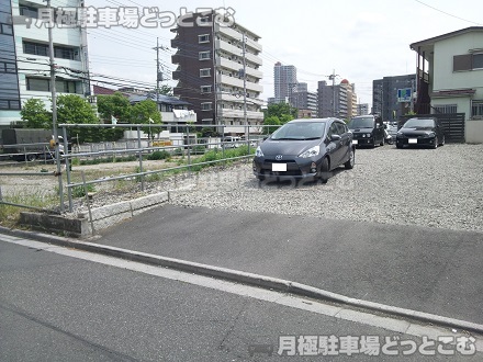 さいたま市南区別所1-4-10の月極駐車場2