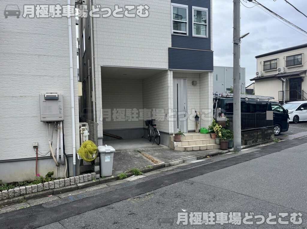 川崎市川崎区渡田新町1丁目9-14の月極駐車場3
